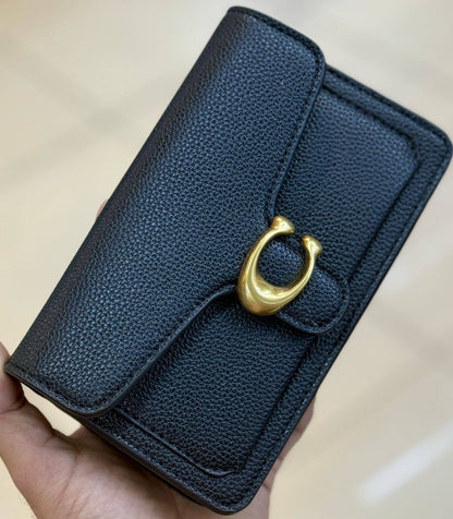 COACH TABBY NEW 
GOOD QUALITY 
SIZE ( 20 CM)
100 dhs🇦🇪

WITH BOX
🎁🎁🎁

Zain28
♥️♥️♥️