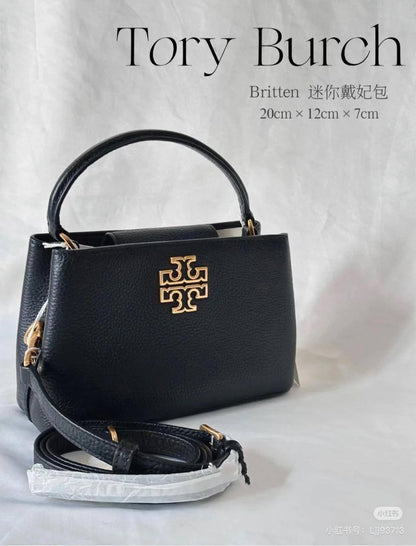 🎉 Offer 🎊LV / Chanel / Tory Buch
Size: 27 ~ 20.5  cm
70 dhs🇦🇪
Limit Stock

Zain115
♥️♥️♥️