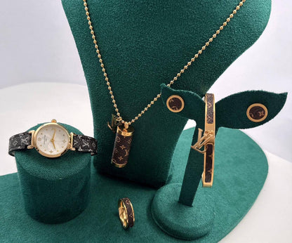 90 dhs 🇦🇪 

Set with box
🎁🎁🎁

Zain45
♥️♥️♥️