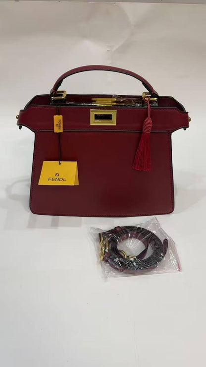 Fendi
120 dhs🇦🇪
size 26cm

Zain161
♥️♥️♥️