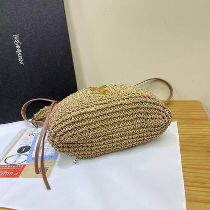 YSL
30*26*13cm
With box 
🎁🎁🎁

115 dhs🪙

Zain17
♥️♥️♥️