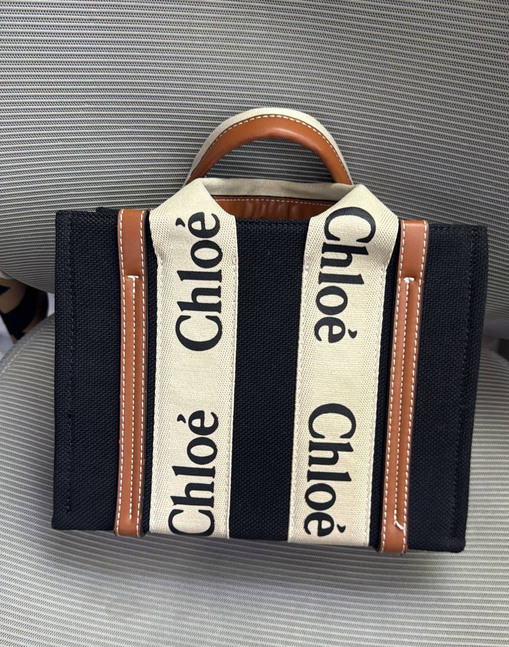 Chloe

offer Limit Stock
26cm

70 dhs🪙💕

With box
🎁🎁🎁

Zain16
♥️♥️♥️