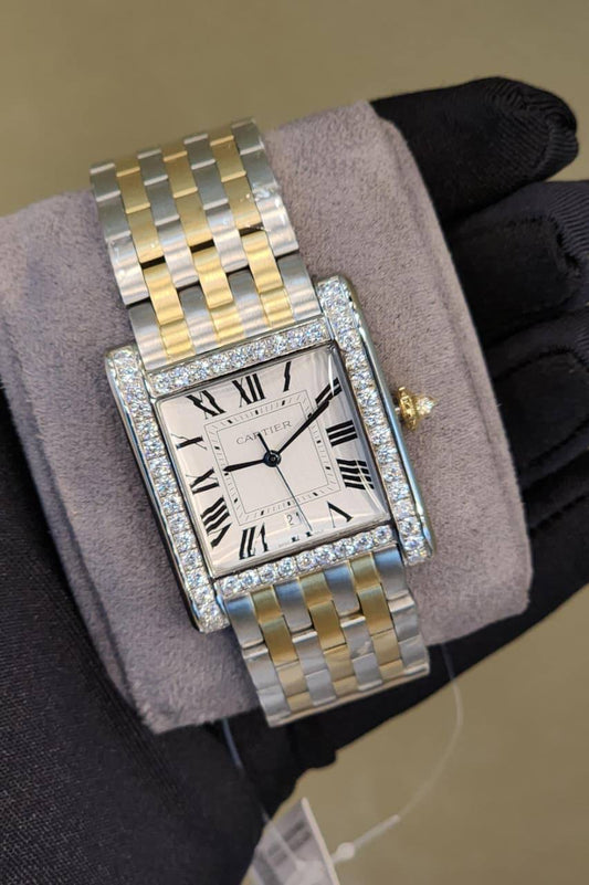 Cartier 
watch for ladies 
good quality with stone 
270 dhs🇦🇪

Zain59
♥️♥️♥️