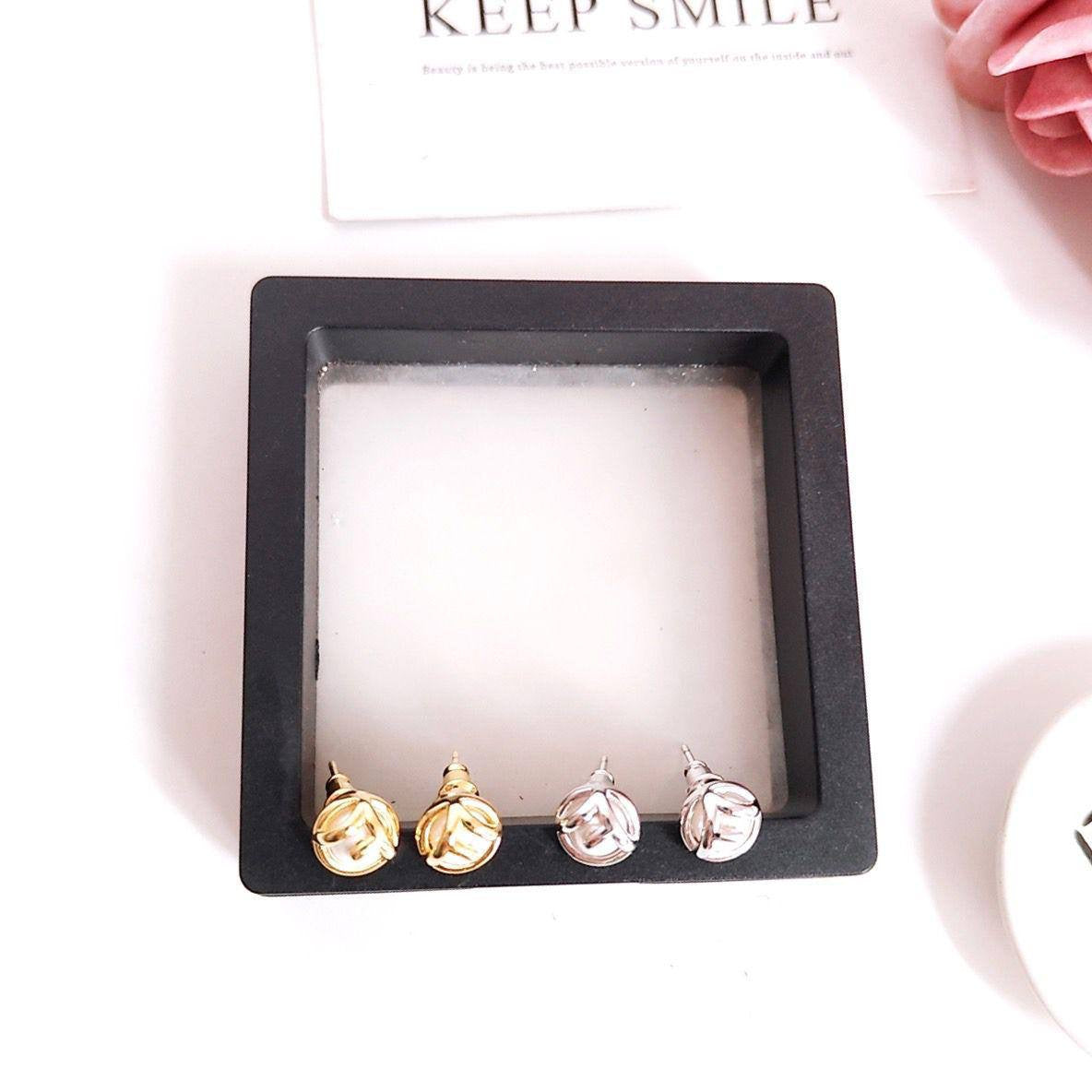 Fendi Set 
Necklace 
Earrings 
Bracelet 

Master quality 
115 dhs🇦🇪 normal box🎁

Zain48
♥️♥️♥️