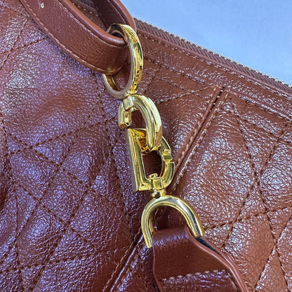 DIOR 
NEW DESIGN GOOD QUALITY 
120 dhs🇦🇪

Zain39
♥️♥️♥️