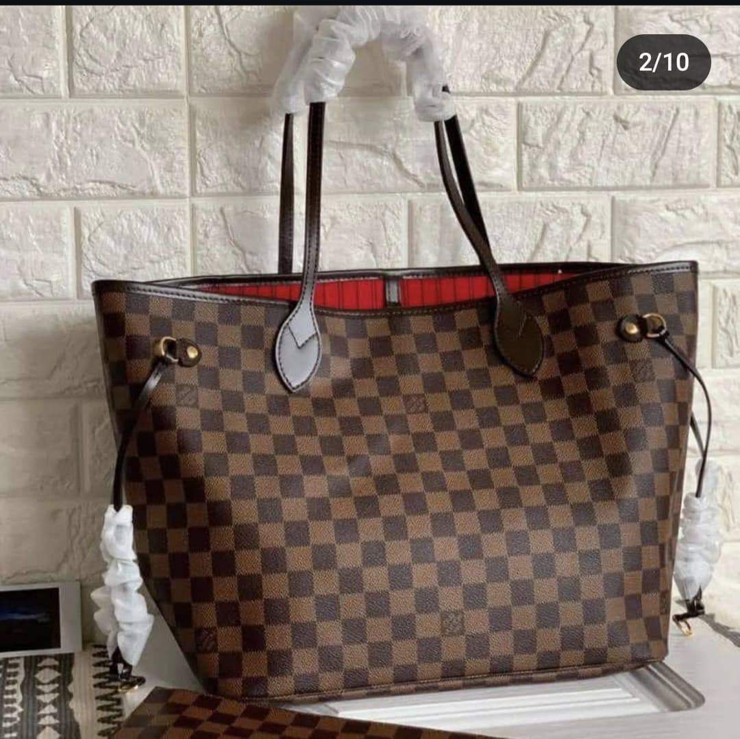 LV
with box
🎁🎁🎁

100 dhs🇦🇪

Zain143
♥️♥️♥️