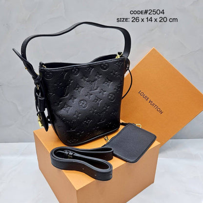 LV
ᴀʟʟ ɪɴ BB ᴍᴏɴᴏɢʀᴀᴍ
sɪᴢᴇ: 26 x 14 x 20 cm
ᴡɪᴛʜ BOX
🎁🎁🎁

75 dhs🇦🇪

Zain31
♥️♥️♥️