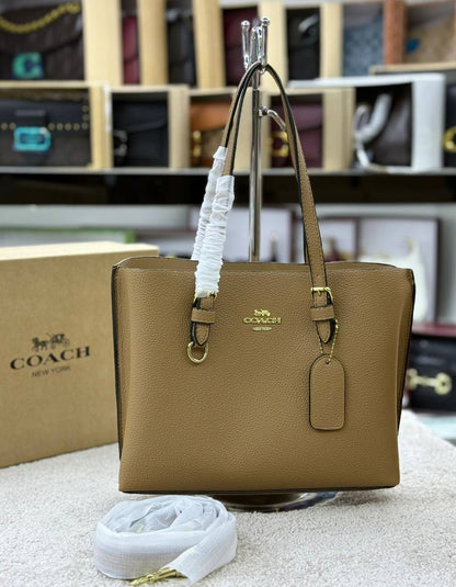 COACH 
GOOD QUALITY 
95 dhs🇦🇪

WITH BOX 
🎁🎁🎁

Zain28
♥️♥️♥️