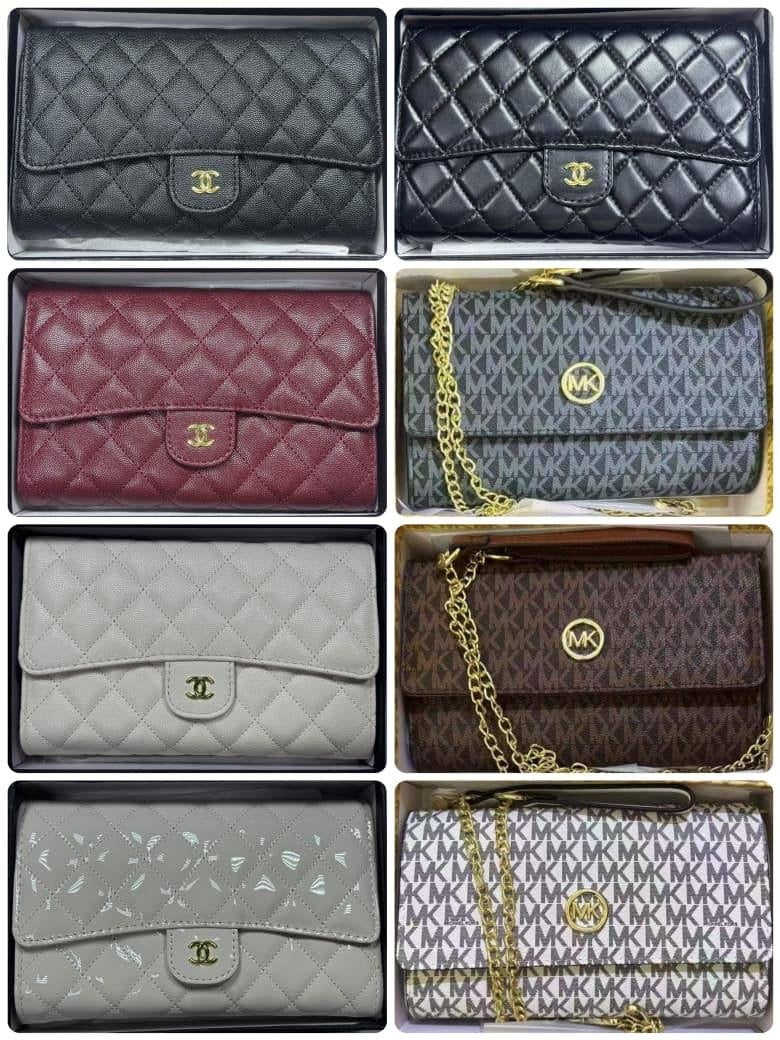 Bags offer

With box 
🎁🎁🎁

75 dhs🪙💕

Zain50
♥️♥️♥️
