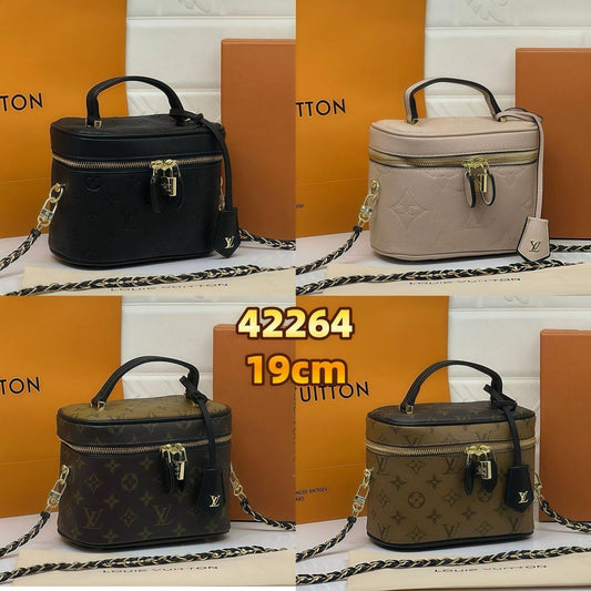 LV

with box 
🎁🎁🎁

90 dhs🇦🇪

Zain13
♥️♥️♥️