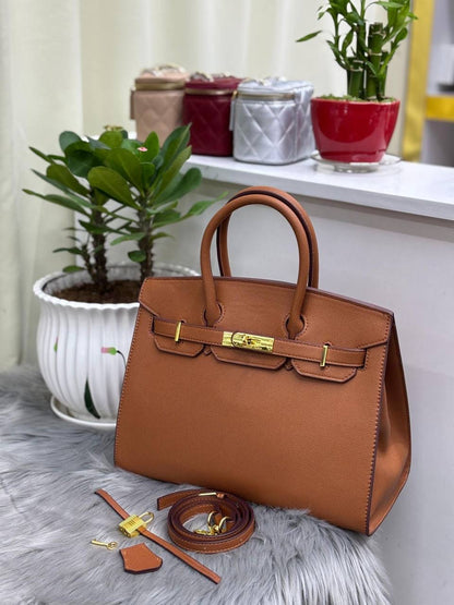 Hermes 
SIZE  ……… 30 cm 
120 dhs🇦🇪

Zain51
♥️♥️♥️