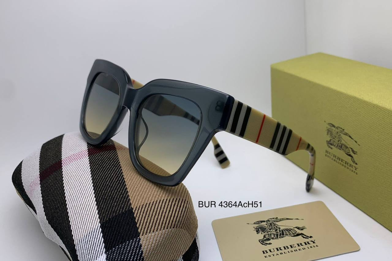 Burberry
70 dhs🪙

Zain126
♥️♥️♥️