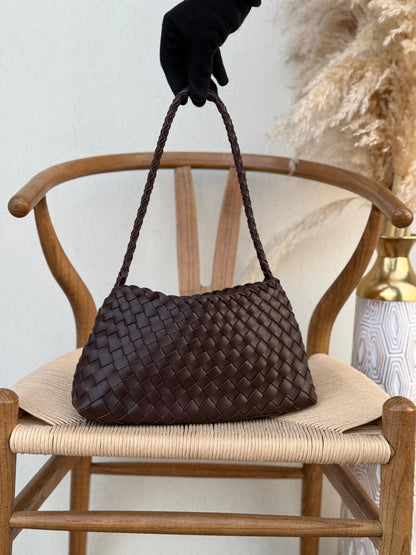 New collection✨✨✨
BOTTEGA VENETA
30cm
350 dhs🇦🇪
Top quality 
With box🎁

Zain167
♥️♥️♥️