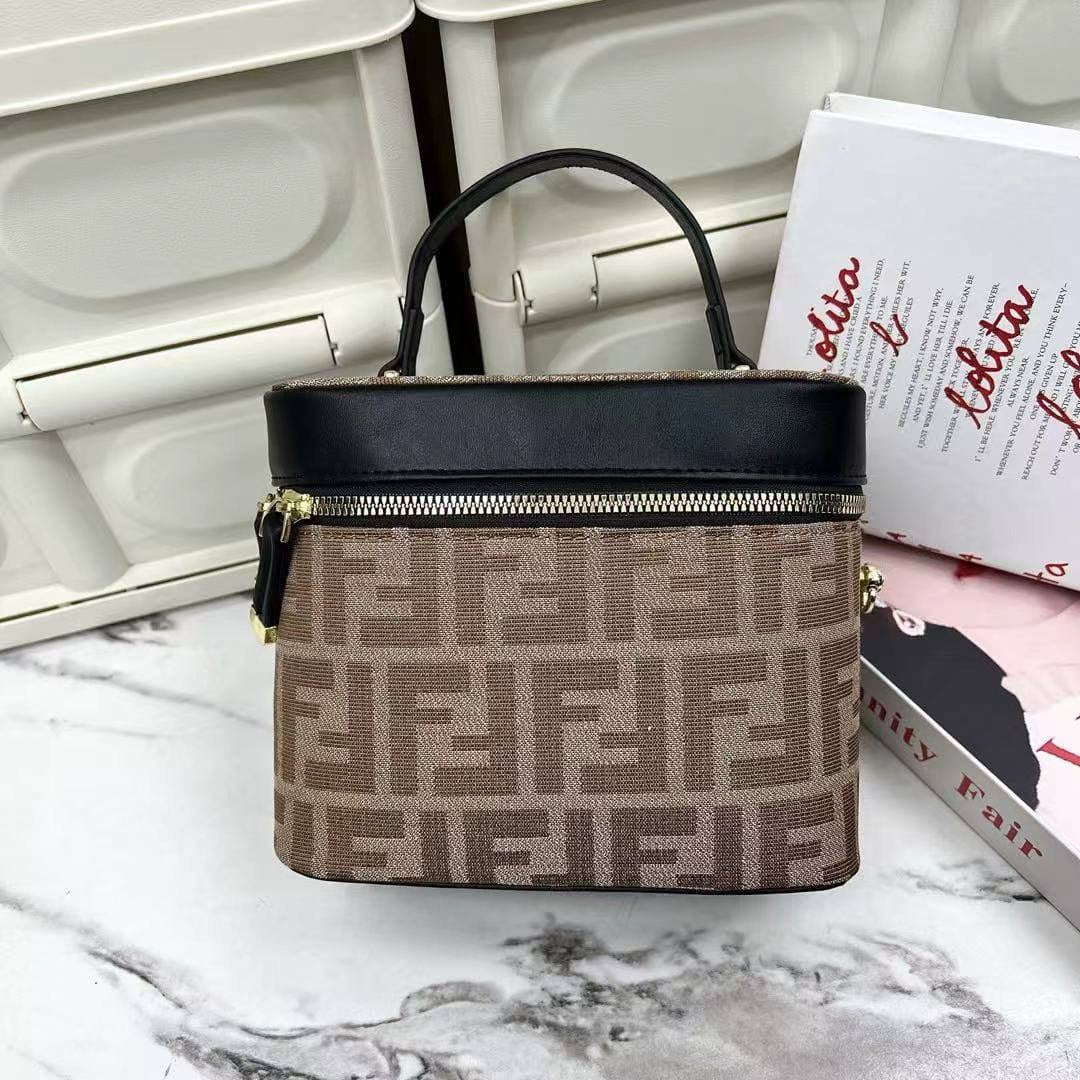 Fendi
65 dhs🇦🇪

Zain22
♥️♥️♥️