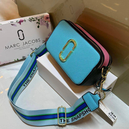 MARC JACOBS 

NEW CAME GOOD QUALITY 
WITH BOX 
🎁🎁🎁

90 dhs🇦🇪

Zain39
♥️♥️♥️