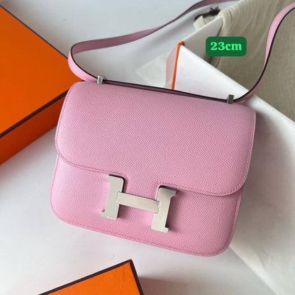 Hermes
Good quality 

with box
🎁🎁🎁
95 dhs🪙💕

Zain186
♥️♥️♥️