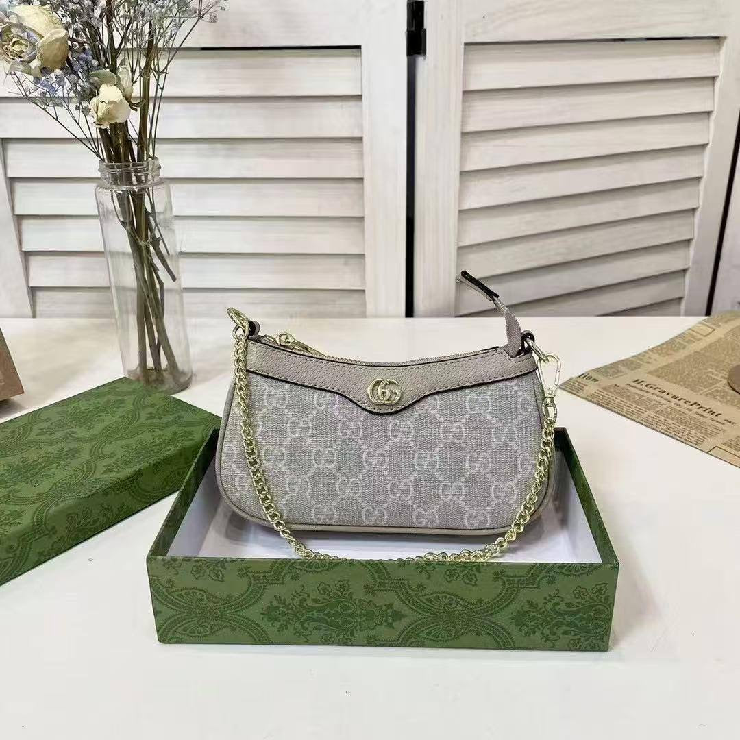 Gucci Ophidia mini
Size : 19.5 * 10.5 * 4 cm
80 dhs🇦🇪
with box
🎁🎁🎁

Zain115
♥️♥️♥️
