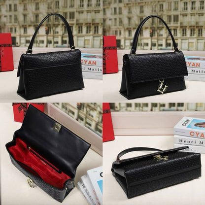 CH CH
95 dhs🇦🇪

size：24cm

Good quality 

with box
🎁🎁🎁

Zain35
♥️♥️♥️