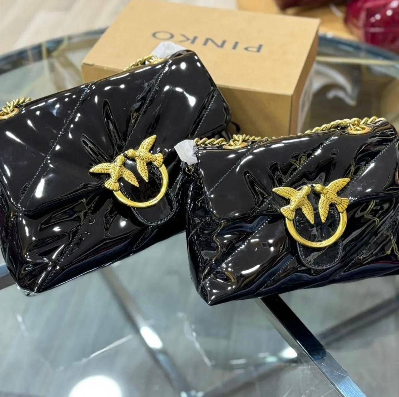 PINKO 
GOOD QUALITY 💯
2 SIZING 
20 CM AND 25 CM 
95 dhs🇦🇪
WITH BOX
🎁🎁🎁

Zain28
♥️♥️♥️