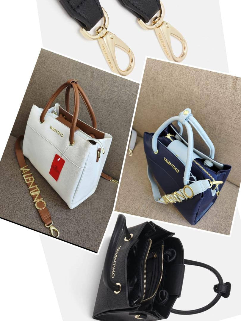 Valentino
115 dhs🪙💕 
High quality 
26CM

Zain26
♥️♥️♥️