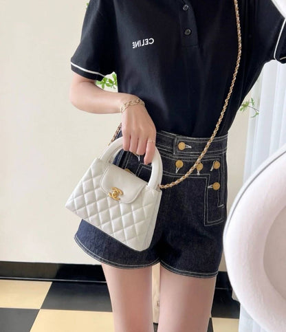 CHANEL 
GOOD QUALITY 
90 dhs🪙💕

Zain39
♥️♥️♥️