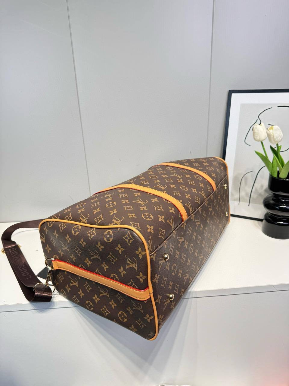 LV Travel Bag

47*29*16cm

90 dhs🇦🇪

Zain17
♥️♥️♥️