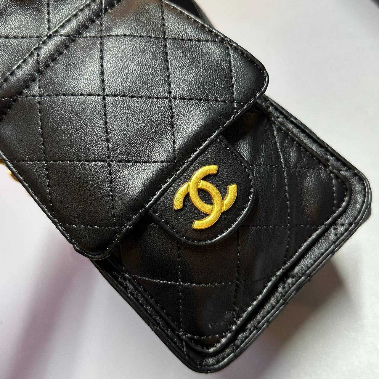 CHANEL 

Master 

WITH BOX 
🎁🎁🎁

210 dhs🇦🇪
Check with K 👉Q

Zain39
♥️♥️♥️