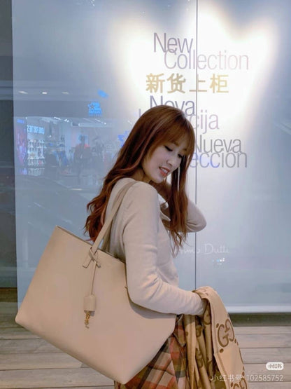 YSL
100 dhs🪙
Good Quality 

Zain217
♥️♥️♥️