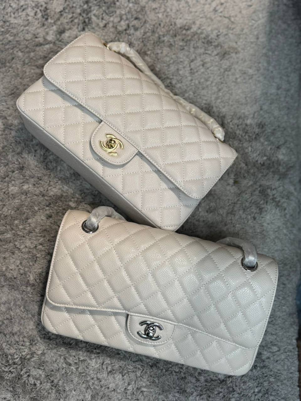 Chanel Flap 
         25 Cm
220 dhs🇦🇪

Zain131
♥️♥️♥️