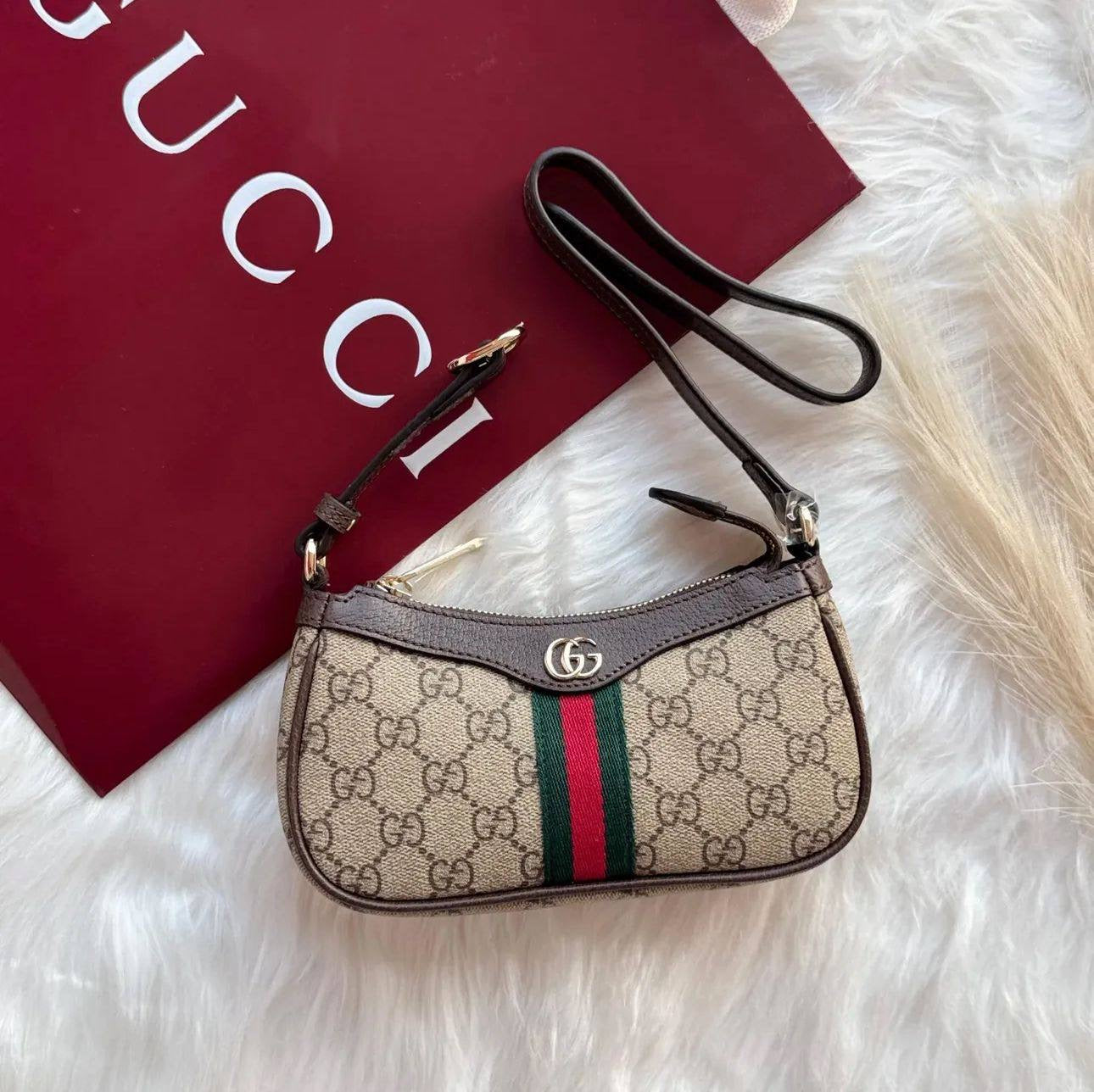 Gucci Master 
25cm   180 dhs🇦🇪
19cm    170 dhs🇦🇪

Good Box 🎁

Zain131
♥️♥️♥️