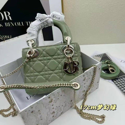 Lady Dior Master

250 dhs🇦🇪

#With box
🎁🎁🎁

#17cm

Zain228
♥️♥️♥️