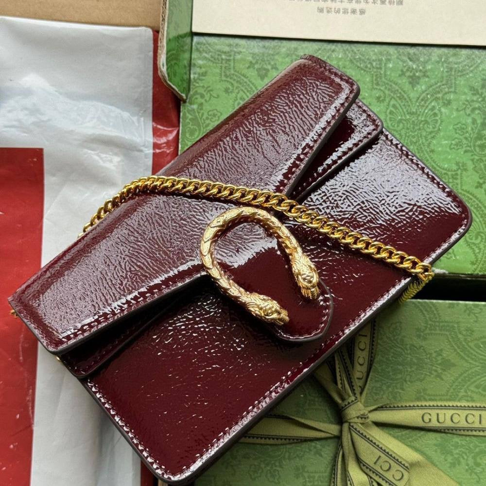 GUCCI 
PREMIUM QUALITY 💯
130 dhs🪙
WITH BOX 📦

Zain28
♥️♥️♥️