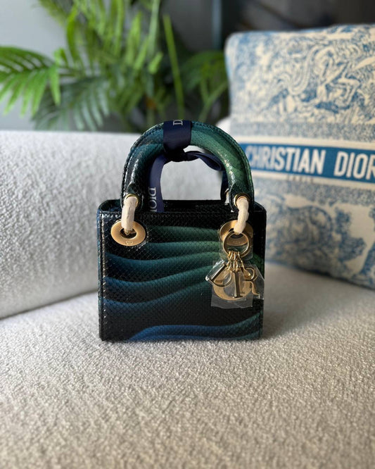 DIOR
     
  💗22 cm 🦋
Super Master 
🦋Available now 🩵💫
For Price 👇 WTSP Text Zain 0568585901

Zain246
♥️♥️♥️