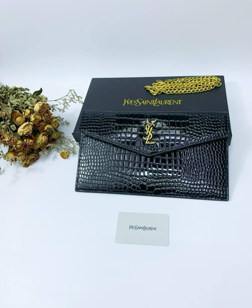 YSL

70 dhs🪙

With box
🎁🎁🎁

Zain35
♥️♥️♥️