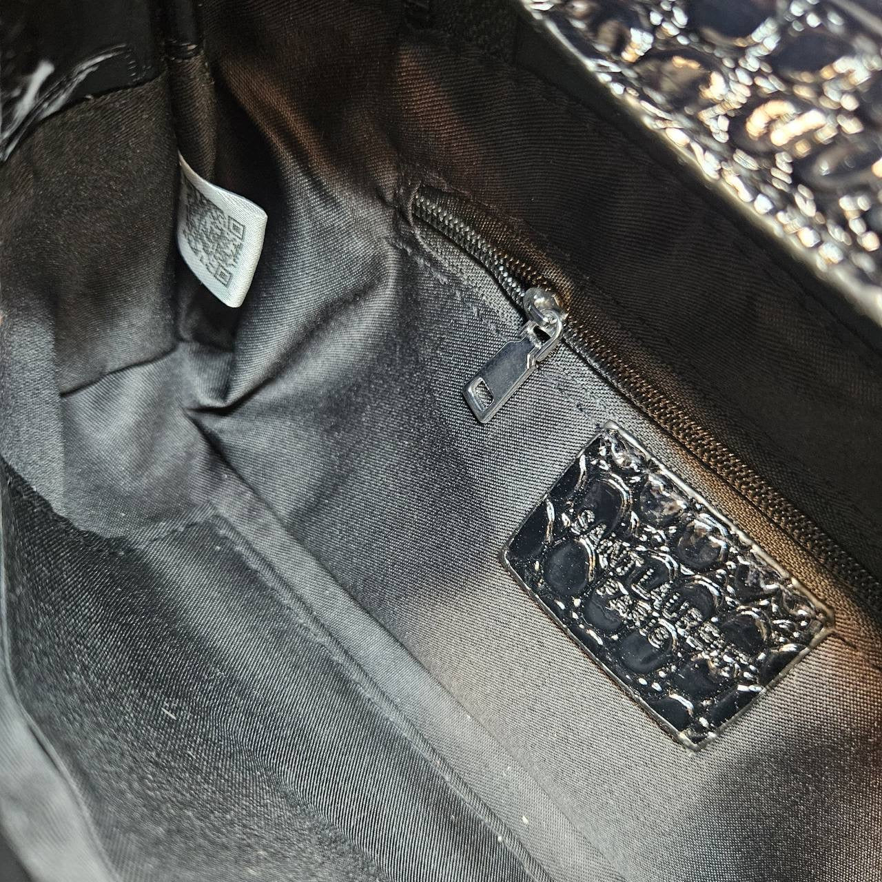 YSL - SAINT LAURENT
5A7 ᴄʀᴏᴄᴏᴅɪʟᴇ ʟᴇᴀᴛʜᴇʀ
sʜᴏᴜʟᴅᴇʀ ʜᴀɴᴅ ʙᴀɢ
sɪᴢᴇ: 23 cm

ᴡɪᴛʜ BOX
🎁🎁🎁

70 dhs🇦🇪

Zain31
♥️♥️♥️