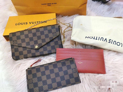 LV 3 in 1
Size : 23 * 14 cm

75 dhs🇦🇪

with box
🎁🎁🎁

Zain115
♥️♥️♥️