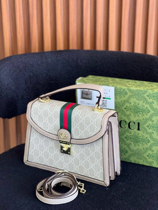 Gucci

Good Quality bag 

with box 
🎁🎁🎁

120 dhs🇦🇪

Zain117
♥️♥️♥️
