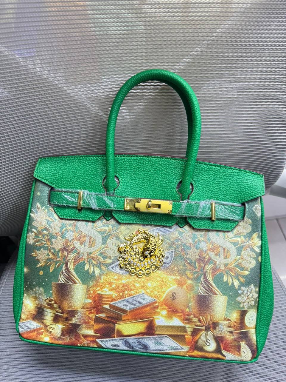 Hermes

30cm

95 dhs🇦🇪

Zain16
♥️♥️♥️