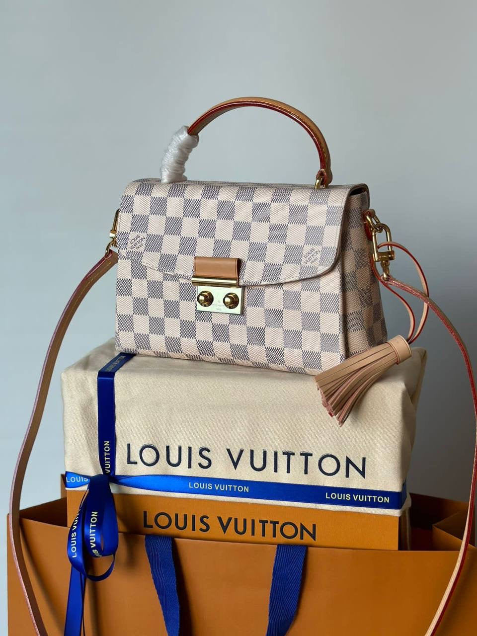 Louis vuitton
Master +++
*23 cm*
*AVAILABLE NOW*
For Price 👇 WTSP Text Zain 0568585901

Zain257
♥️♥️♥️