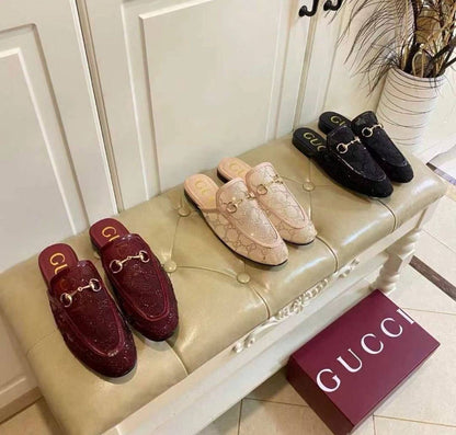 Gucci 
good quality
Size 39~~41
140 dhs🇦🇪

Zain57
♥️♥️♥️