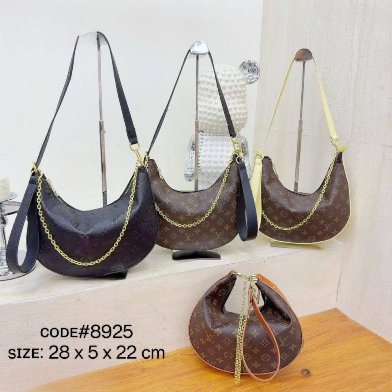 LV
ʟᴏᴏᴘ ʜᴏʙᴏ sʜᴏᴜʟᴅᴇʀ ʙᴀɢ
ᴍᴏɴᴏɢʀᴀᴍ ʟᴇᴀᴛʜᴇʀ
sɪᴢᴇ : 28 cm

70 dhs🪙💕

Zain31
♥️♥️♥️