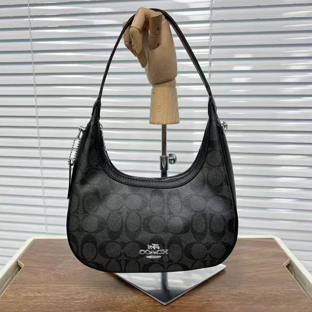 Coach
65 dhs🇦🇪

Zain22
♥️♥️♥️
