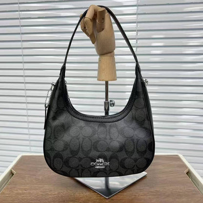 Coach
65 dhs🇦🇪

Zain22
♥️♥️♥️