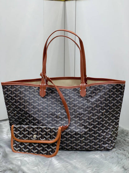 Goyard
SIZE  ……… 50 cm 🌷🌷🌷
90 dhs🇦🇪

Zain51
♥️♥️♥️