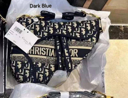 Dior Microbags
Size : 24 * 20 cm
90 dhs🪙
with box🎁

Zain115
♥️♥️♥️