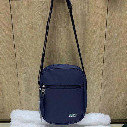 LACOSTE Bag 

GOOD quality 
30 dhs🇦🇪

Zain40
♥️♥️♥️