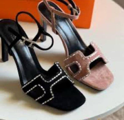 Hermes 
7cm

Size 36-37-38-39-40-41
115 dhs🪙

Zain86
♥️♥️♥️