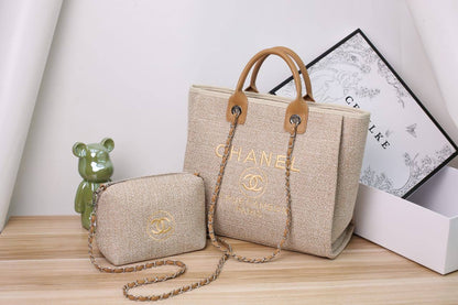 Chanel 
130 dhs🇦🇪
39cm

Zain161
♥️♥️♥️