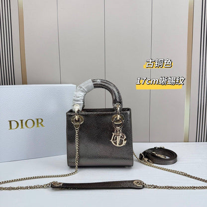 Dior  Master
270 dhs🇦🇪
#17cm
#with box🎁

Zain228
♥️♥️♥️