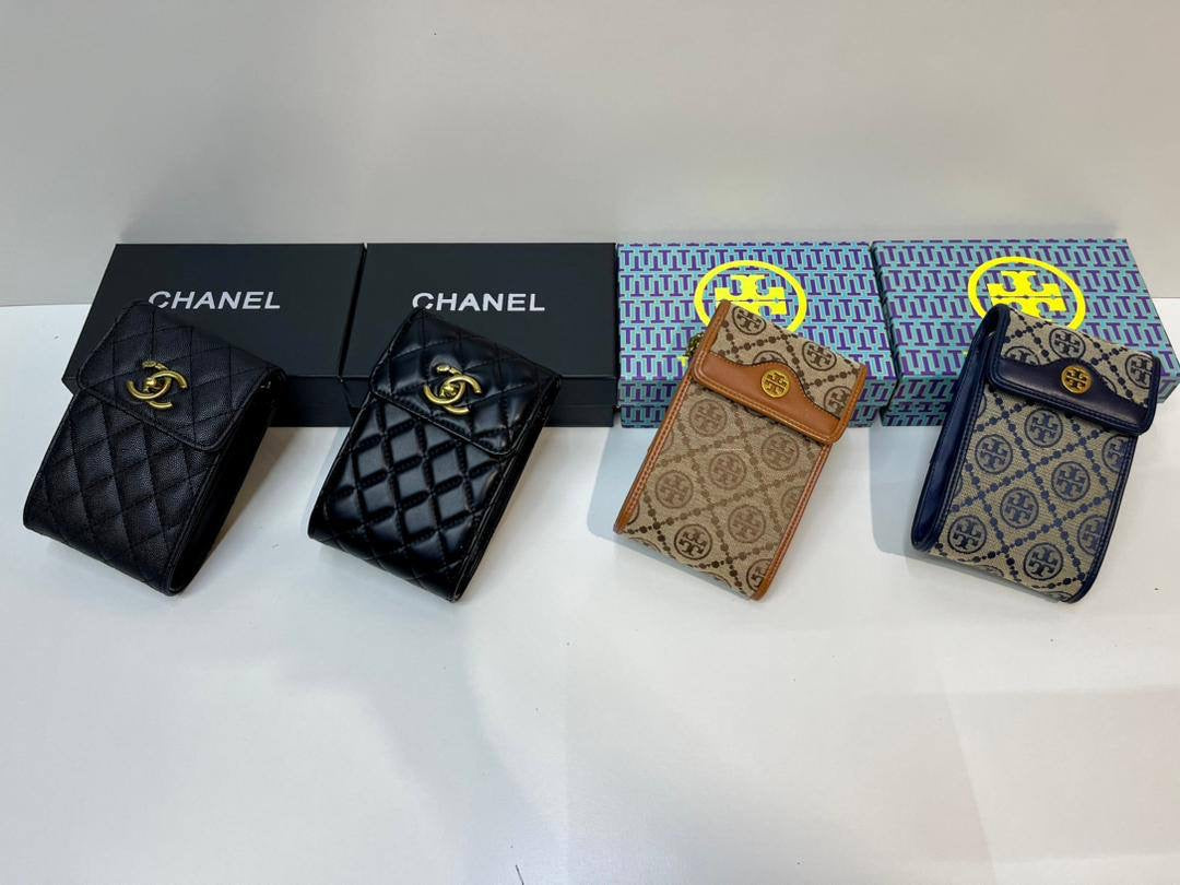 Mobile phone bag
60 dhs🪙

with box
🎁🎁🎁
size 11×18×4cm

Zain42
♥️♥️♥️